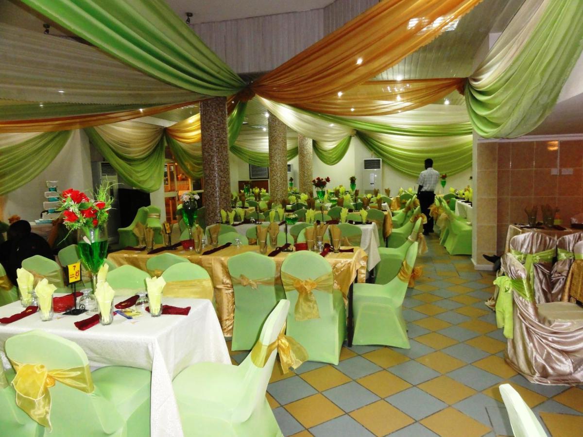 Welcome Centre Hotels Lagos Exterior photo